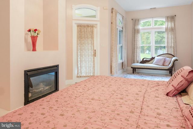 12 PRINCETON AVE, Egg Harbor Township, NJ 08234