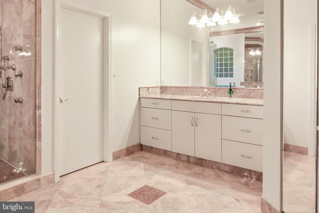 12 PRINCETON AVE, Egg Harbor Township, NJ 08234