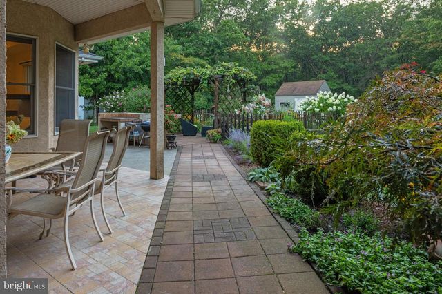 12 PRINCETON AVE, Egg Harbor Township, NJ 08234