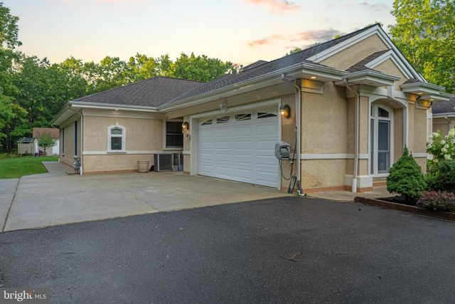 12 PRINCETON AVE, Egg Harbor Township, NJ 08234