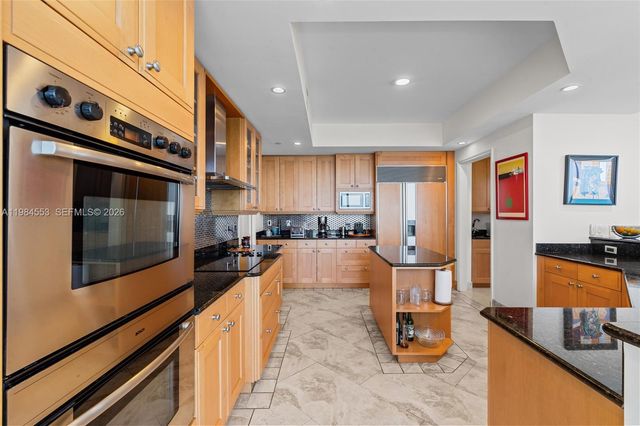 21200 Point Pl 1901, Aventura, FL 33180