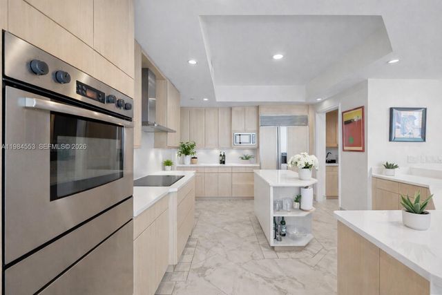 21200 Point Pl 1901, Aventura, FL 33180