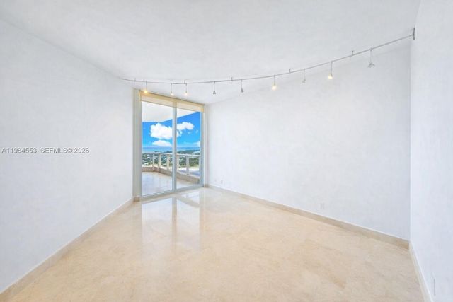 21200 Point Pl 1901, Aventura, FL 33180