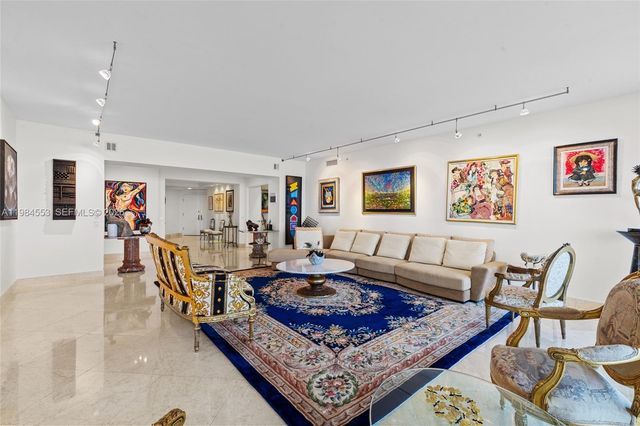 21200 Point Pl 1901, Aventura, FL 33180