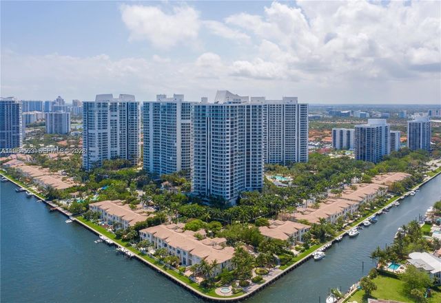 21200 Point Pl 1901, Aventura, FL 33180