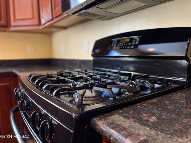 1134 W Vinovo Pass, Oro Valley, AZ 85755