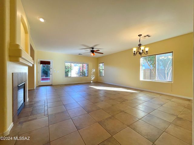 1134 W Vinovo Pass, Oro Valley, AZ 85755