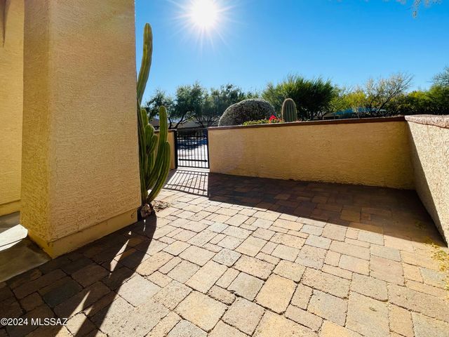 1134 W Vinovo Pass, Oro Valley, AZ 85755
