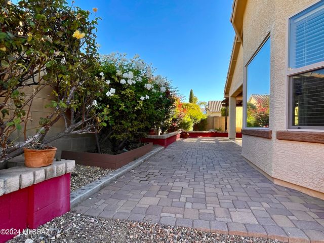 1134 W Vinovo Pass, Oro Valley, AZ 85755