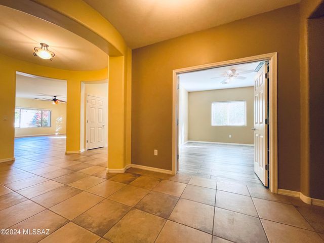 1134 W Vinovo Pass, Oro Valley, AZ 85755