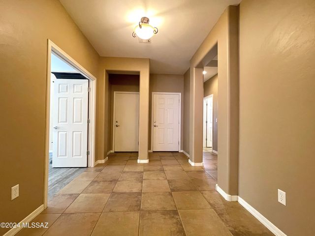 1134 W Vinovo Pass, Oro Valley, AZ 85755