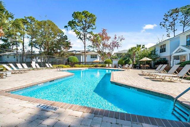 2508 Demere Road 7, St Simons Island, GA 31522