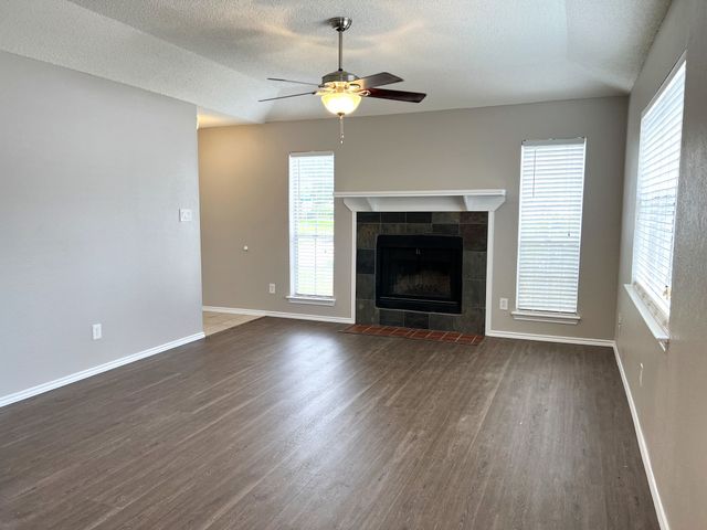 405 Augustine Drive, Euless, TX 76039