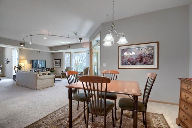 9225 Medicine Lake Road 212B, Golden Valley, MN 55427