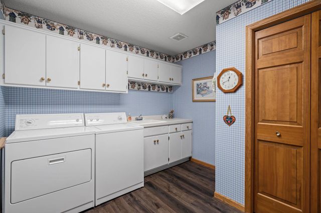 232 Wildflower Court, Vadnais Heights, MN 55127