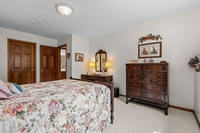 232 Wildflower Court, Vadnais Heights, MN 55127