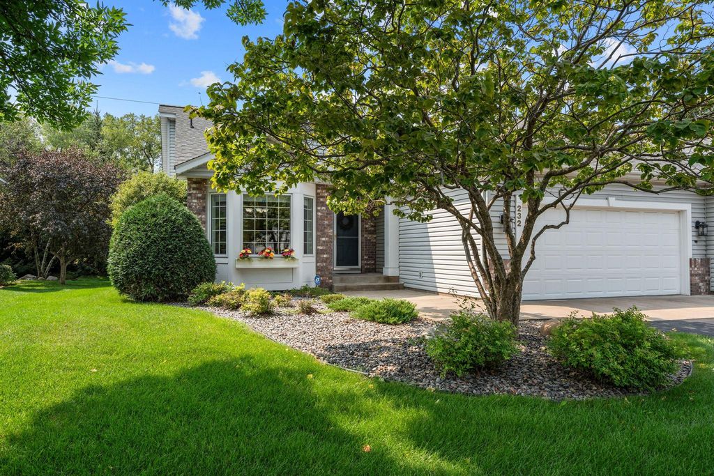232 Wildflower Court, Vadnais Heights, MN 55127 — exterior