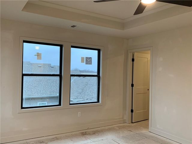 10427 N Mulberry Street, Kansas City, MO 64155