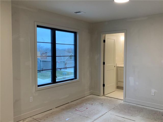 10427 N Mulberry Street, Kansas City, MO 64155