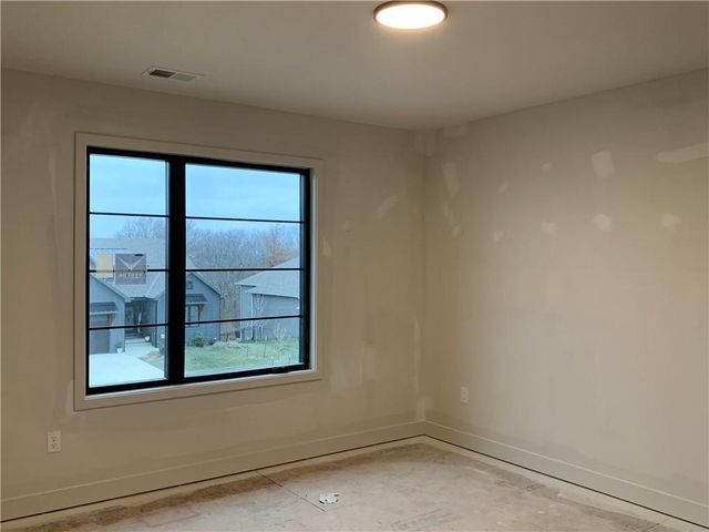 10427 N Mulberry Street, Kansas City, MO 64155