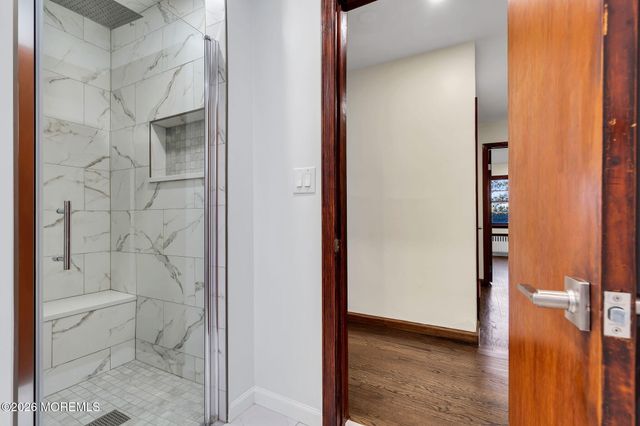 15 Lexington Avenue, Toms River, NJ 08753