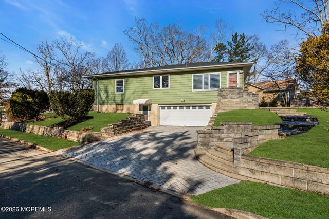 15 Lexington Avenue, Toms River, NJ 08753