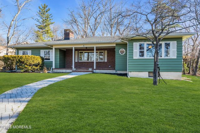 15 Lexington Avenue, Toms River, NJ 08753