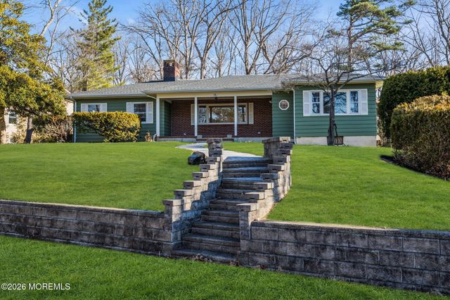 15 Lexington Avenue, Toms River, NJ 08753