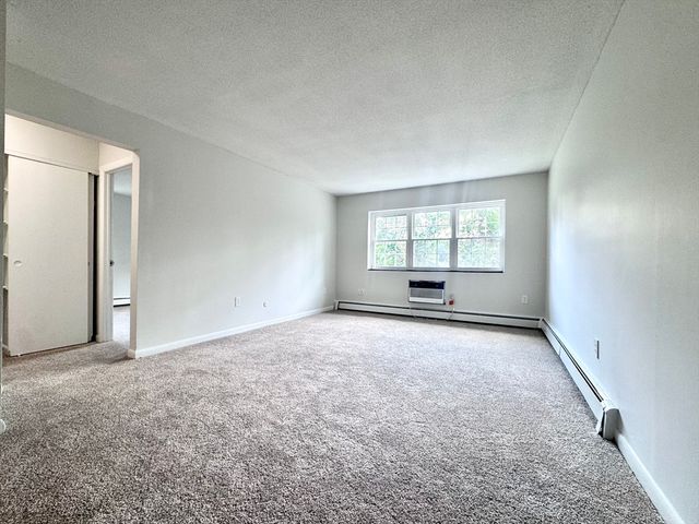 128 North Street 6, Newton, MA 02460