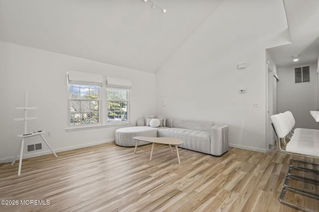 303 Larkspur Lane, Jackson, NJ 08527