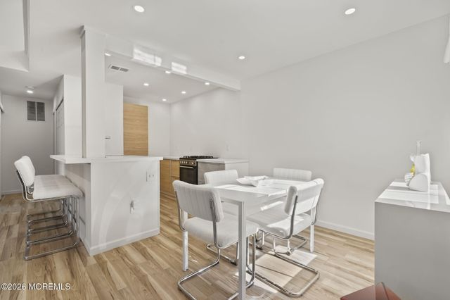 303 Larkspur Lane, Jackson, NJ 08527