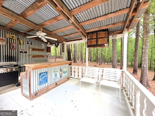 134 Sovereign Trail, Brooks, GA 30205