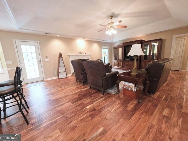 134 Sovereign Trail, Brooks, GA 30205