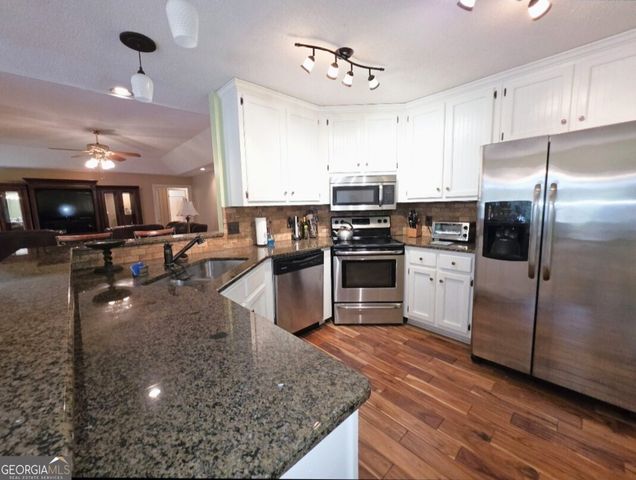 134 Sovereign Trail, Brooks, GA 30205