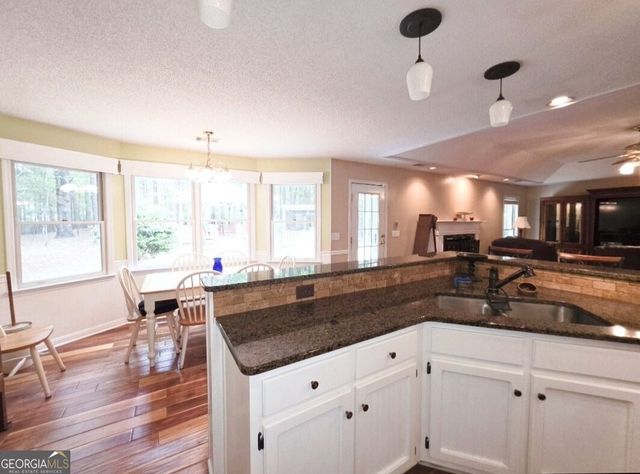134 Sovereign Trail, Brooks, GA 30205