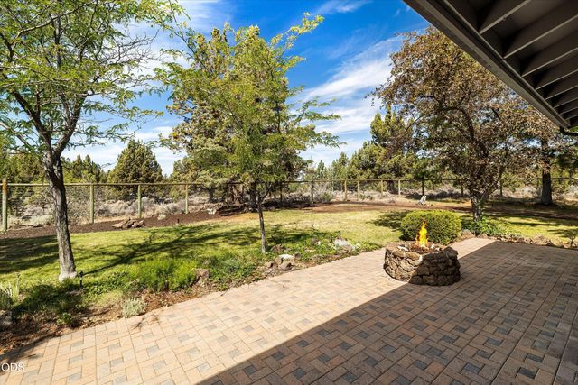 62846 Montara Drive, Bend, OR 97701