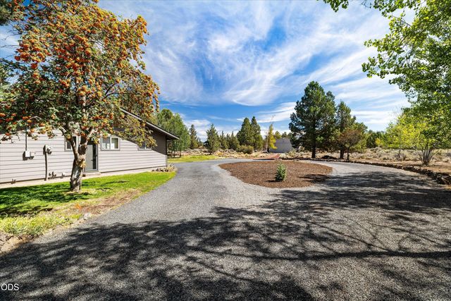 62846 Montara Drive, Bend, OR 97701