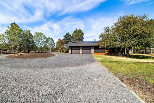 62846 Montara Drive, Bend, OR 97701
