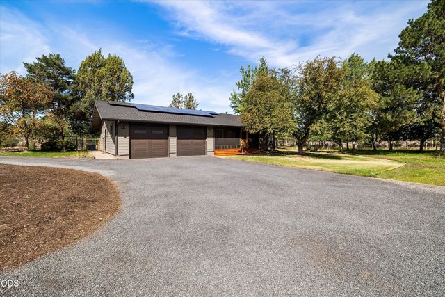 62846 Montara Drive, Bend, OR 97701