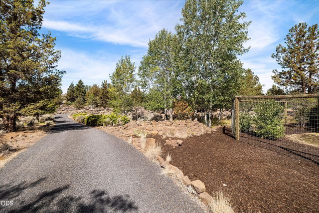 62846 Montara Drive, Bend, OR 97701