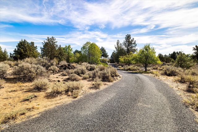 62846 Montara Drive, Bend, OR 97701