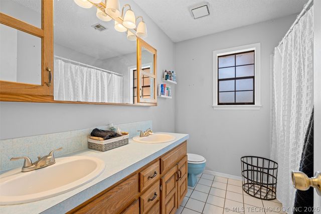 308 Martin Lane, Dewey, OK 74029
