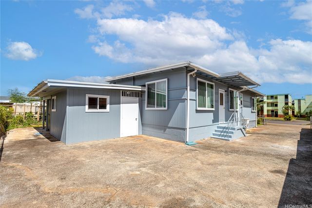 1041 Ehoeho Avenue, Wahiawa, HI 96786
