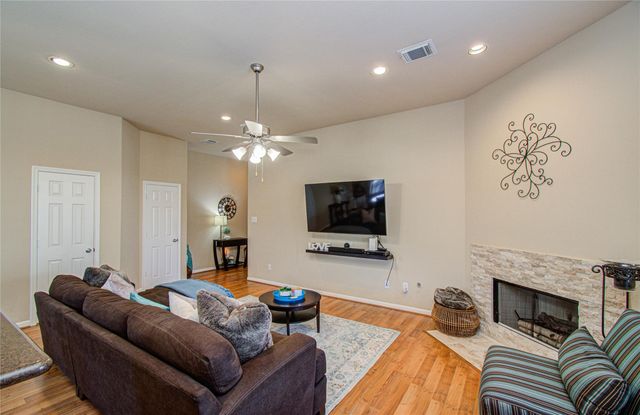 2303 Bermuda Shores Drive, Missouri City, TX 77459