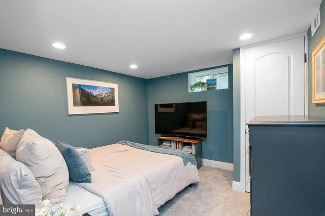 3302 ORLANDO AVE, Baltimore, MD 21234