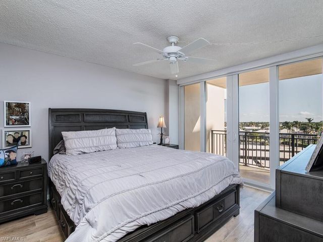 180 Seaview CT 612, Marco Island, FL 34145