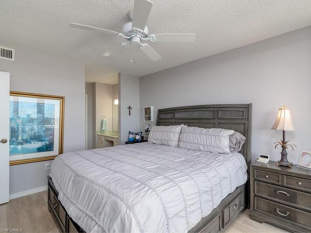 180 Seaview CT 612, Marco Island, FL 34145