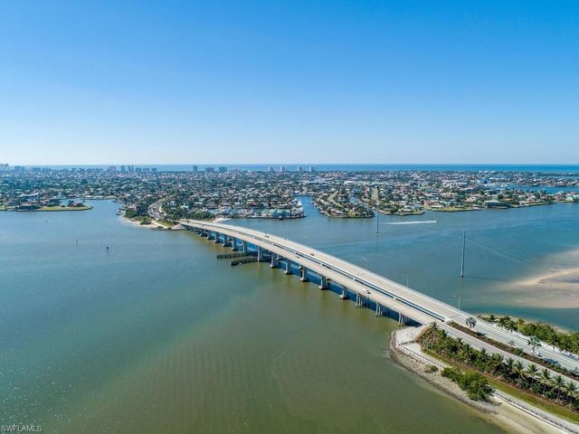 180 Seaview CT 612, Marco Island, FL 34145