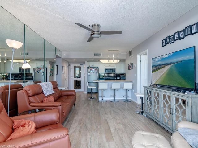 180 Seaview CT 612, Marco Island, FL 34145