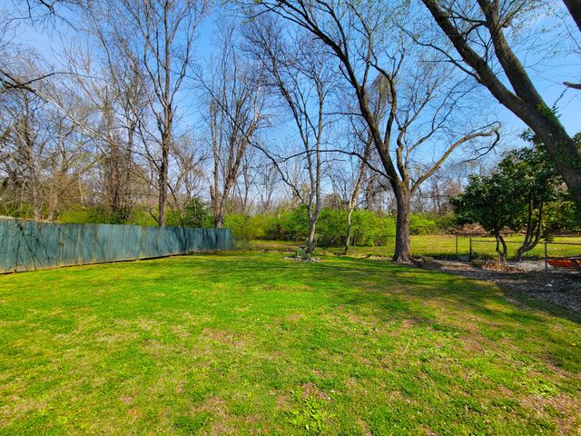 4825 Matterhorn Dr, Old Hickory, TN 37138